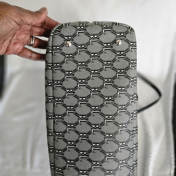 Ralph Lauren Signature Monogram Black and White Tote - Picture 4 of 10